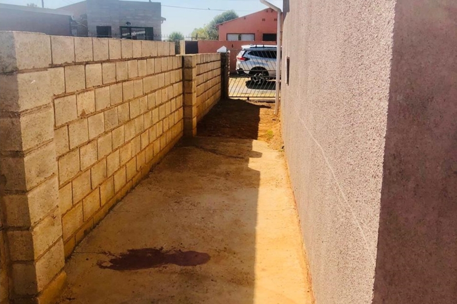 2 Bedroom Property for Sale in Motherwell Nu7 Eastern Cape